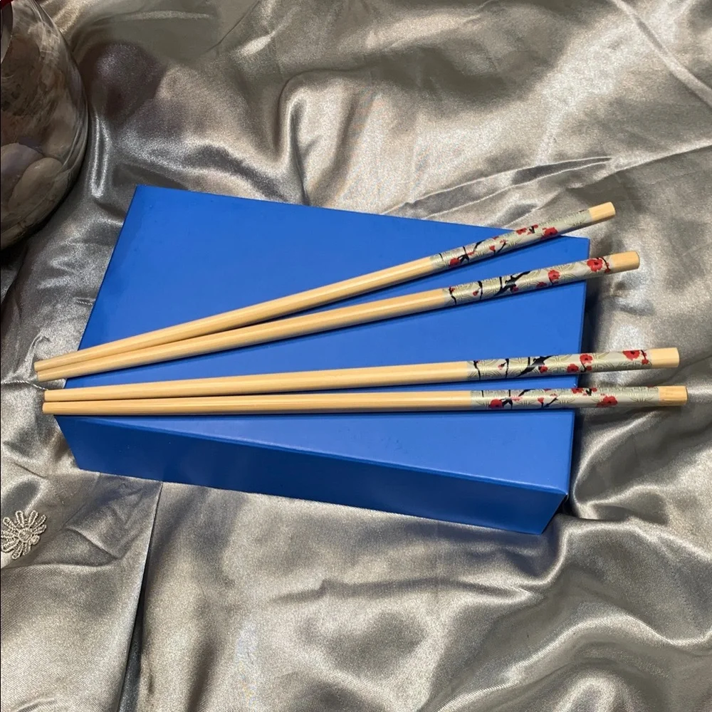🌹VINTAGE Elegant Bamboo Handmade Chopsticks with Designs